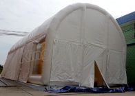 Przebicie - dowód nadmuchiwanego namiotu przezroczystego wykonanego z plandeki z PCW 0,9 mm, 12,7 ml * 5,7 mW * 3,07 mH