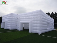Niestandardowy biały namiot napełniający na zewnątrz ruchomy klub nocny przenośny namiot napełniający na imprezy