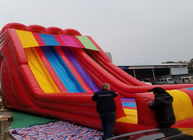 Duża nadmuchiwana zjeżdżalnia wodna EN14960 Carnival 3-pasmowa dla dzieci