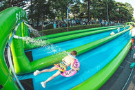 Dostosowana 100-metrowa nadmuchiwana gra sportów wodnych na świeżym powietrzu Zjeżdżalnia miejska dla dorosłych