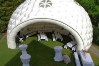 Dostosowany biały nadmuchiwany namiot imprezowy Bubble Dome na imprezę