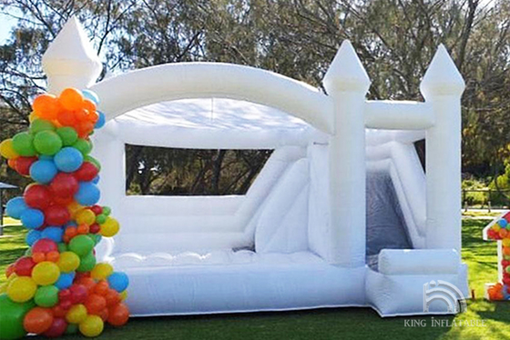 Biały nadmuchiwany bramkarz dla dorosłych wesele dmuchany zamek dla dzieci Bounce Jump House Combo ze zjeżdżalnią