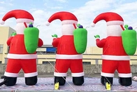 Gigantyczne nadmuchiwane świąteczne dekoracje świąteczne na dziedzińcu Świętego Mikołaja Wysadź nadmuchiwane Mikołaja