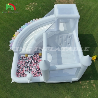 Biały puchany skok z kombo Bouncy Castle House Kids Wodny zjeżdżalnia z piłką Pit
