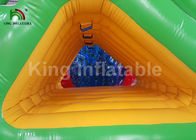 Niestandardowy zewnętrzny nadmuchiwany pływający zjeżdżalnia z PVC o wymiarach 5 x 2,5 x 2,5 m dla dzieci