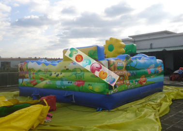Handlowy dmuchany park rozrywki / ogród zoologiczny Skaczący zamek 7x7m Plandeka PCV 0,55 mm