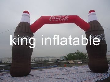 Kształt butelki Coca Cola Nadmuchiwane łuki dla reklamy / Nadmuchiwane wejście Arch