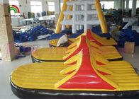 Żółta / czerwona plandeka PVC Nadmuchiwana zabawka / Gigantyczne buty do sportów wodnych