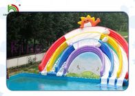 Anty-UV nadmuchiwane parki wodne Triple Lanes PVC Rainbow Slide z basenem do wynajęcia