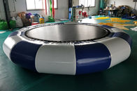 Dorośli 0,9 mm PVC Niestandardowa nadmuchiwana pływająca trampolina do parku wodnego