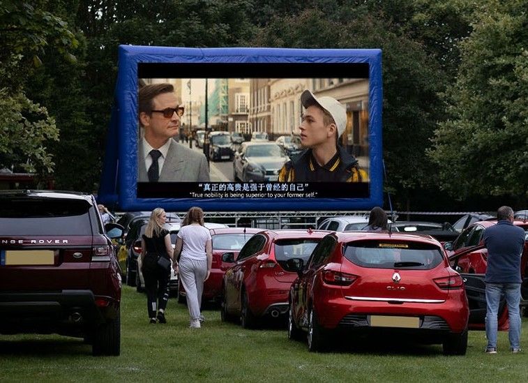 8-metrowy zewnętrzny nadmuchiwany ekran filmowy do jazdy samochodem